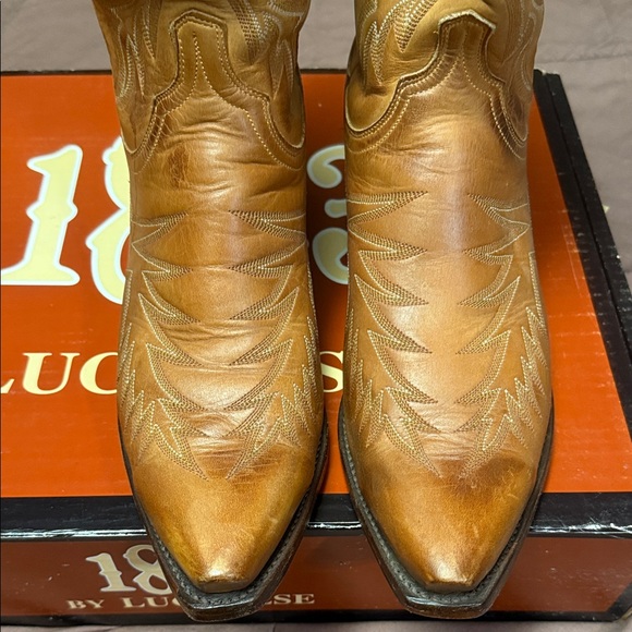 Lucchese 1883 Western Boots in Tan color - Picture 10 of 10